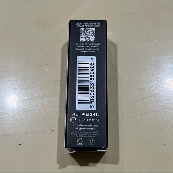 CTZN Code Red Ahmar lipstick - Picture 8 of 9